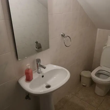 Aprosmeno Jacuzzi House 1 אגרוס