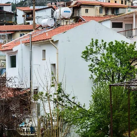 Aprosmeno Jacuzzi House 1 * Agros